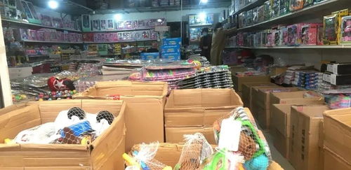 身邊的市井煙火 批發(fā)市場(chǎng)里的日用百貨